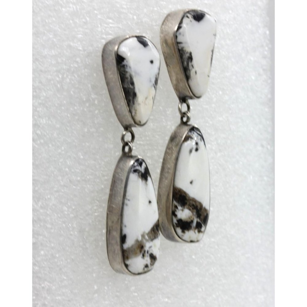 925 STERLING vintage John Begay JB Navajo WHITE BUFFALO earrings, 17.4 gr 2" - Picture 4 of 11